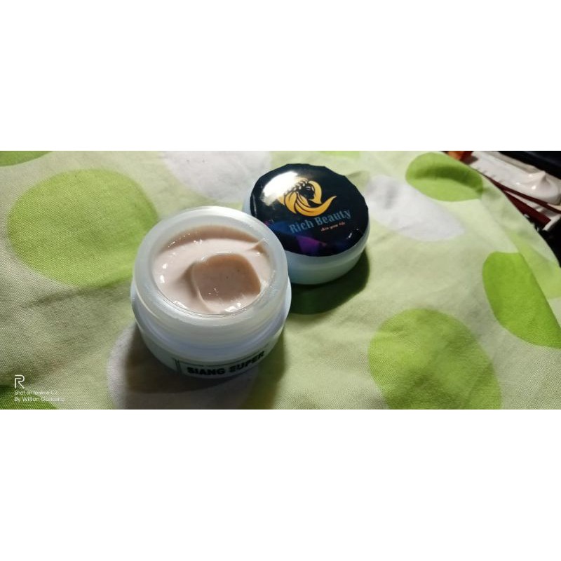 Day Super Whitening By rich beauty