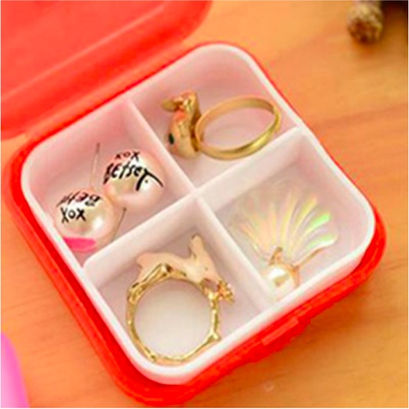 Pill Box Kotak Obat Mini Box Perhiasan Mini Medicine Mini Serbaguna Storage Box