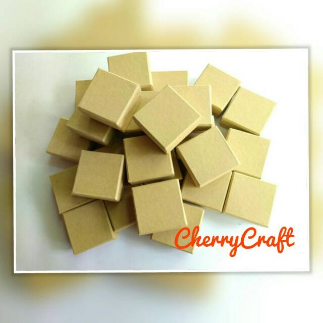 

Box Mini warna natural