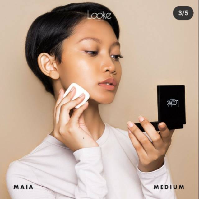 Bedak padat looke Nasa