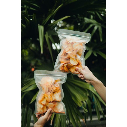 

Cassava Chips/ Keripik Singkong/ Keripik Pedas / Keripik Asam Manis / Keripik Balado/ 150 gr