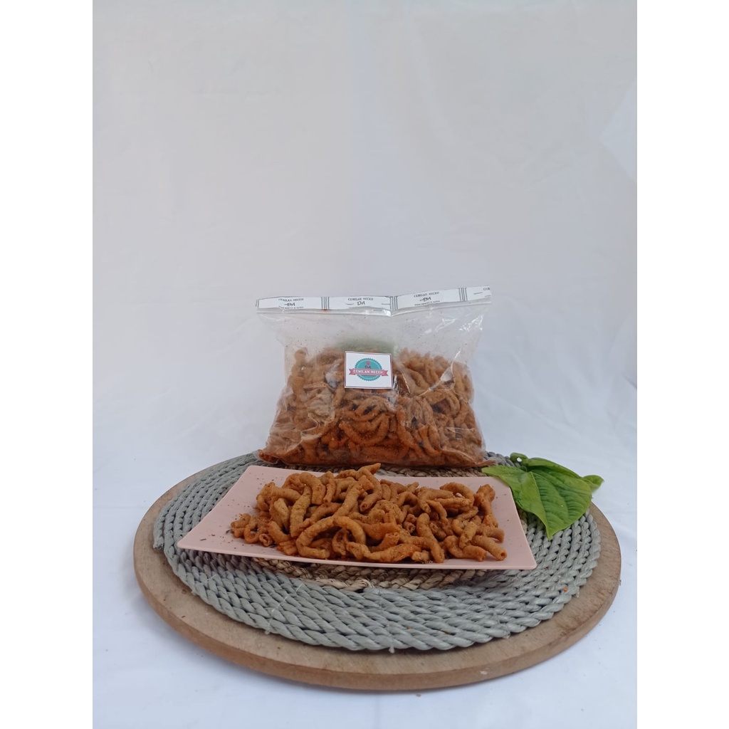 

usus crispy pedas daun jeruk isi 500gr / usus kriuk / usus gurih //Halal