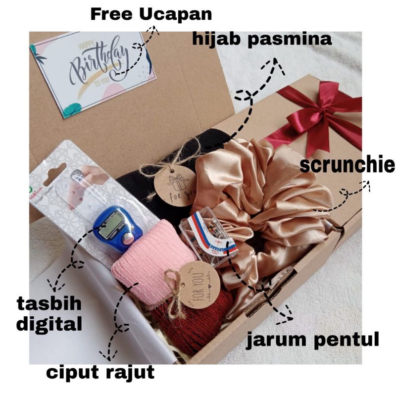 Hampers cewek hijab | Kado Ulang Tahun / Anniversary / Graduation