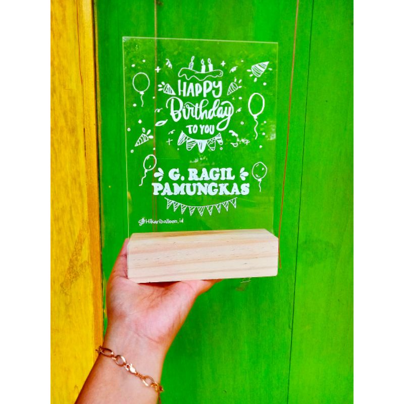 

ACRYLIC / AKRILIK CUSTOM /KADO ULANG TAHUN /GIFT MENARIK /KADO WISUDA