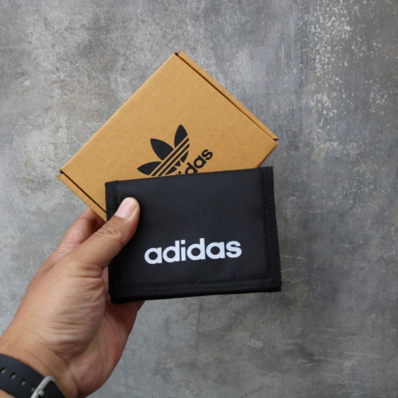 Dompet trifold adidas black with strap