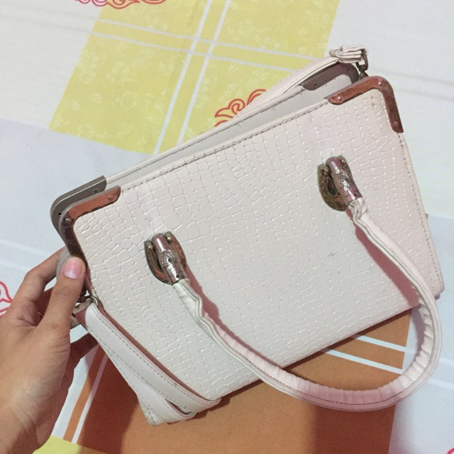 Preloved Tas Branded Huer // produk centro