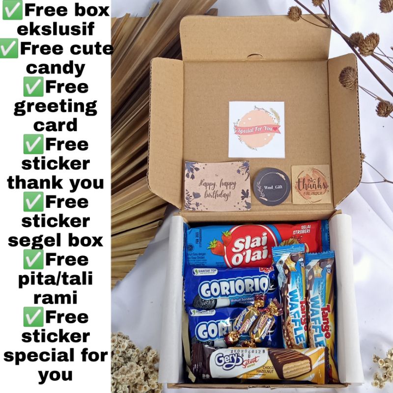 

HAMPERS SNACK MURAH GIFTBOX SNACK ULTAH BOX SNACK GRADUATION