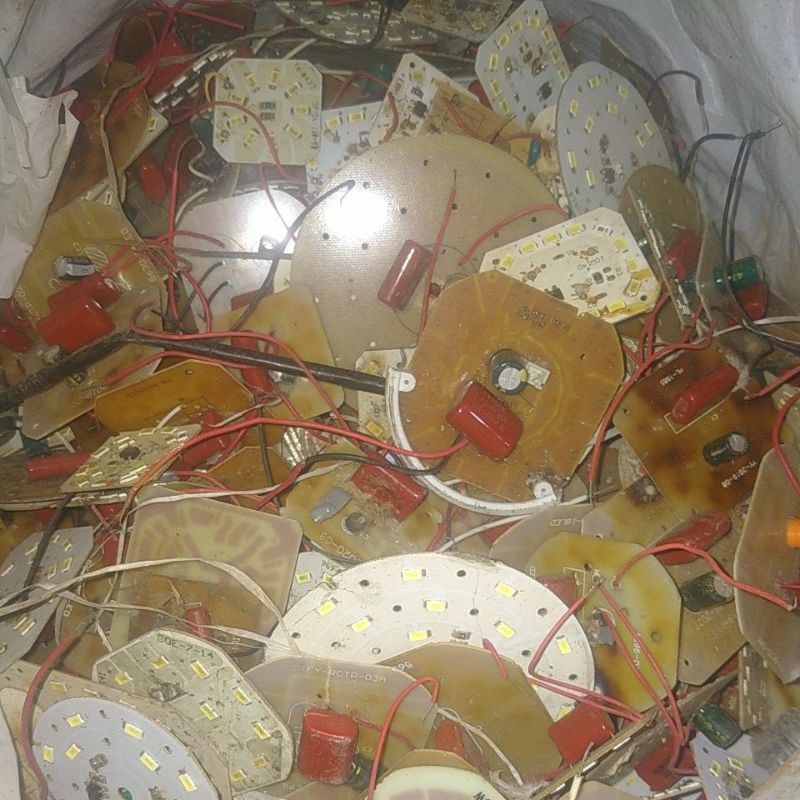 Papan PCB LED AC Copotan Lampu LED Lokal Milar Bagus Mata LED Kondisi OFF