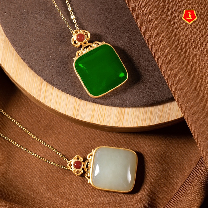 [Ready Stock]Hotian Jade Pendant Vintage Upscale Elegant Women's Necklace