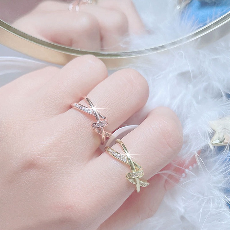 Cincin Model Terbuka Desain Silang Bahan Zirkon Warna Rose Gold Gaya Korea Untuk Wanita
