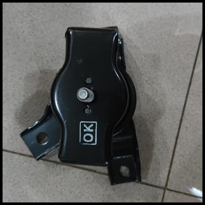 engine mounting kanan hyundai getz