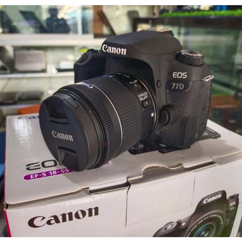 Camera EOS 77D
