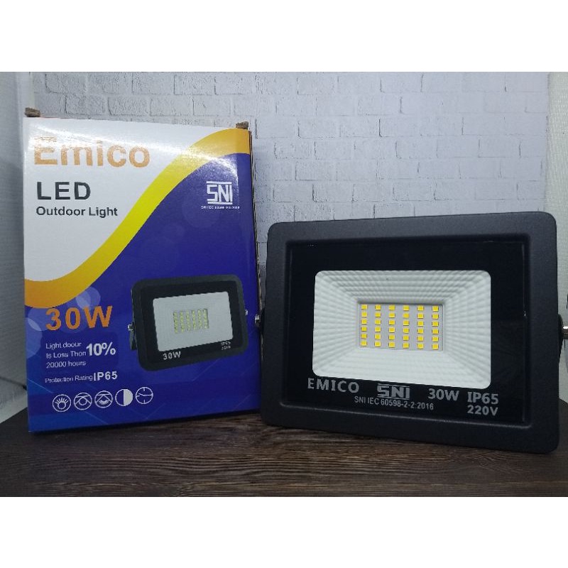 Lampu sorot 30 watt warm white EMICO