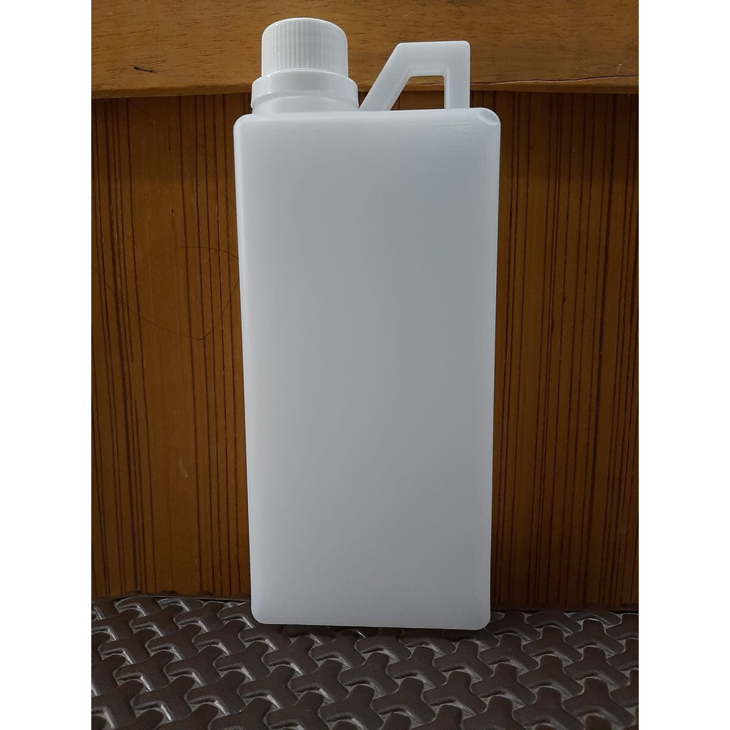 

Jerigen 1 Liter TINGGI SEGEL - Tutup luar dan dalam