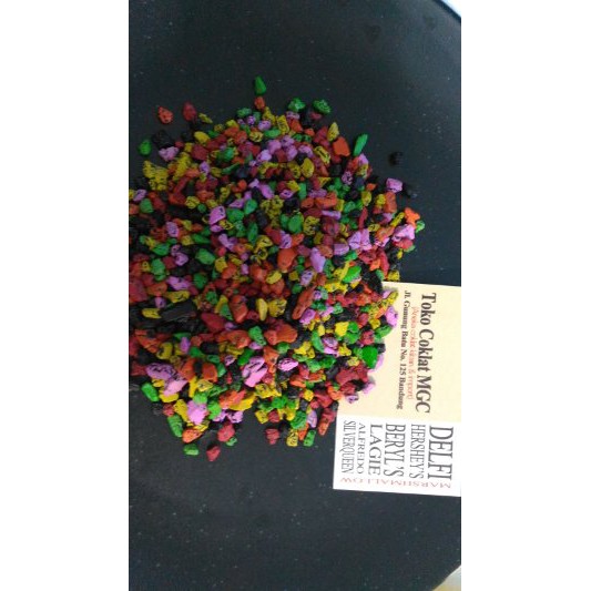 

Stok Ready coklat kerikil mini cokelat BATU MINI halal made in indonesia terbatas
