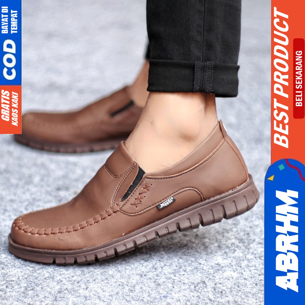 Sepatu Casual Pria Slip On Kasual Formal Kulit Pu  Kerja Kantor Kondangan Hitam ABRHM BLENO