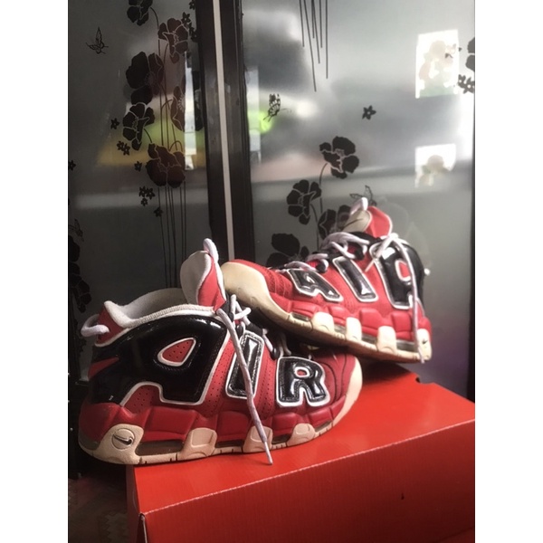Nike Air uptempo CHICHAGO BULLS edition