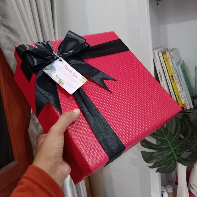 

[COD] kotak kado / kotak gift / box kotak ukuran 25x25x8cm [COD]
