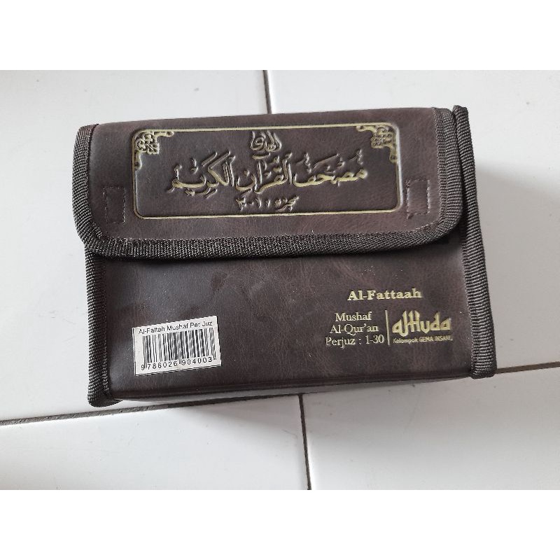 Al-Qur'an Per Juz AL-HUDA AL-FATTAH  AL-QUR'AN TERJEMAH PER JUZ 1-30 A6
