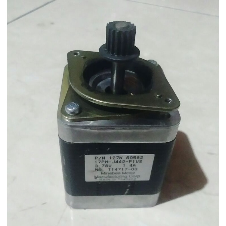 motor stepper type 17PM - J442 - P1VS - 3,78V - 1,4A ORIGINAL