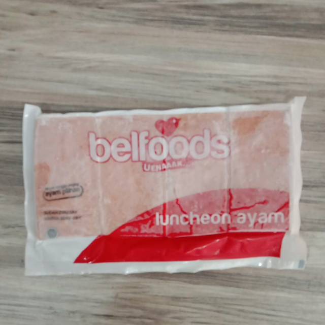 

Belfoods Uenaaak Luncheon kornet Ayam 450 gr