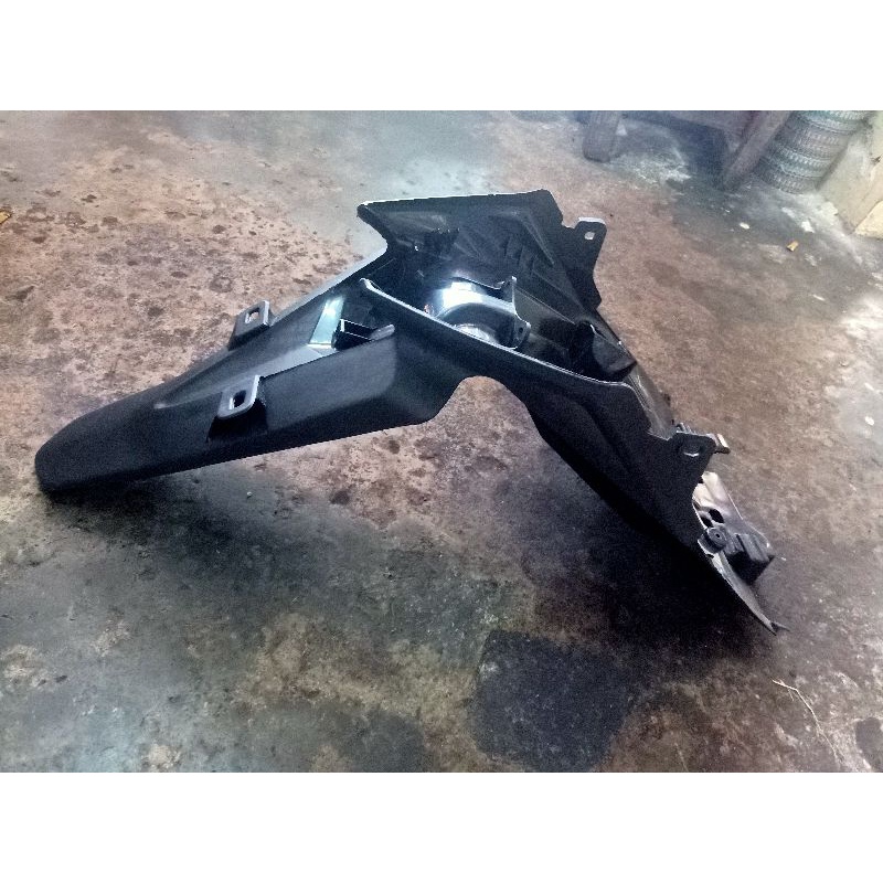 SLEBOR BELAKANG VARIO TECHNO 125 old