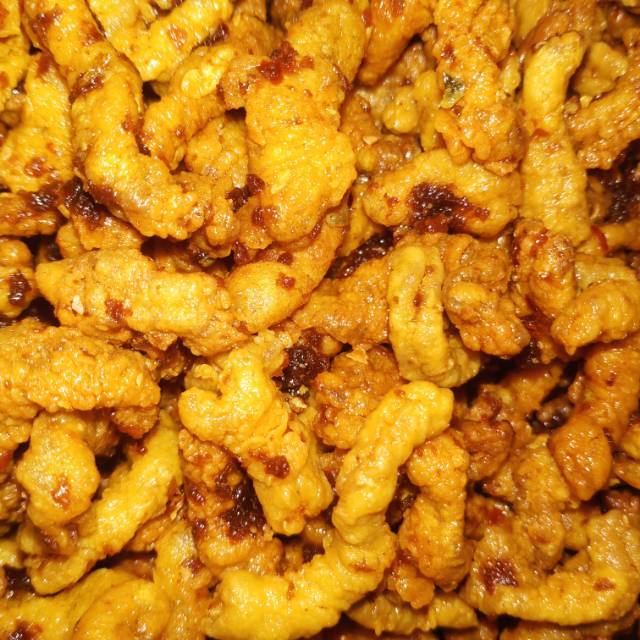 

Keripik usus ayam bumbu bali