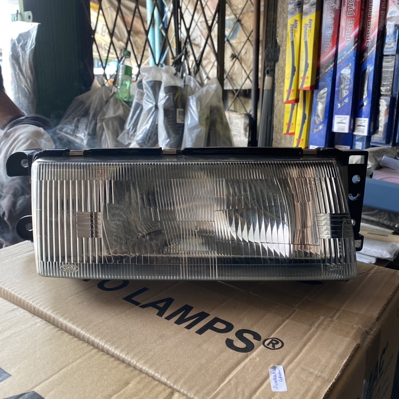 Headlamp FORD LASER GALA