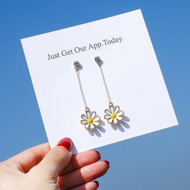 [Bayar Di Tempat] Korea Simple Daisy Sun Flower Pendant Earrings Anting / Anting Sun Flower