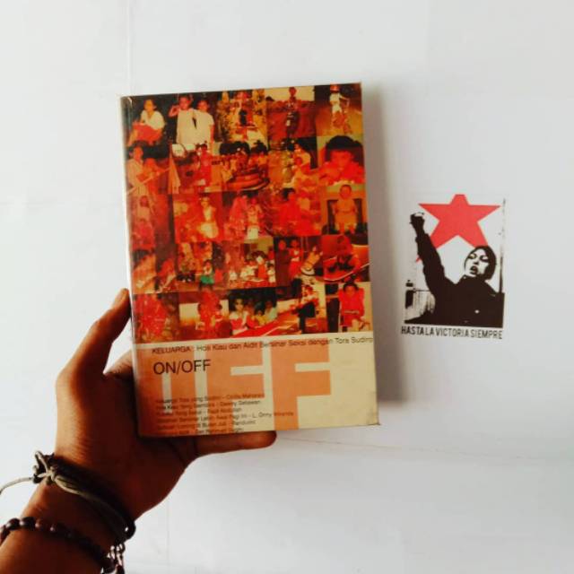 Keluarga: Hoa Kiau dan Aidit Bersinar Seksi dengan Tora Sudiro