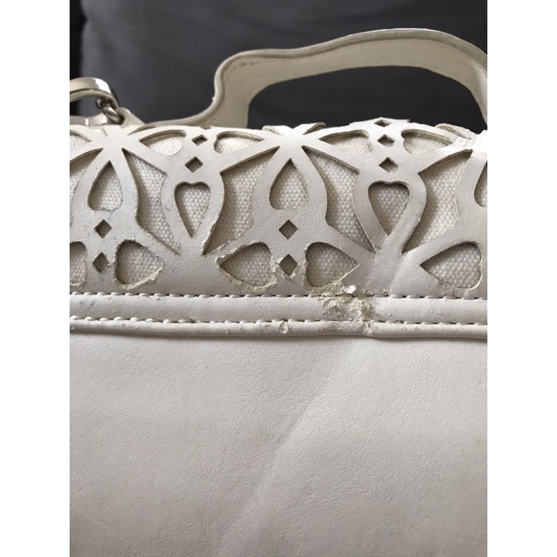 Preloved Sling Bag Roem Shopee Indonesia