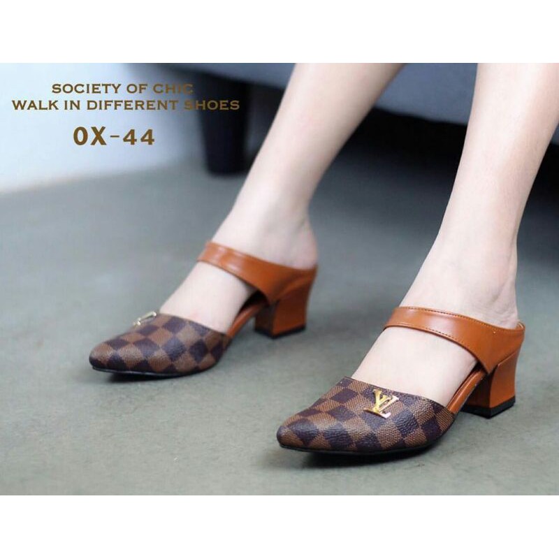 ABBUSHOES  Tm 08 hak tahu catur wanita