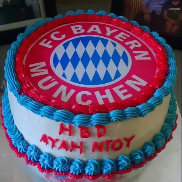 

Cake ultah tema bola