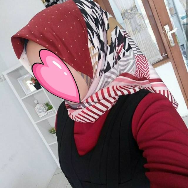 Segiempat jilbab hijab dafanya