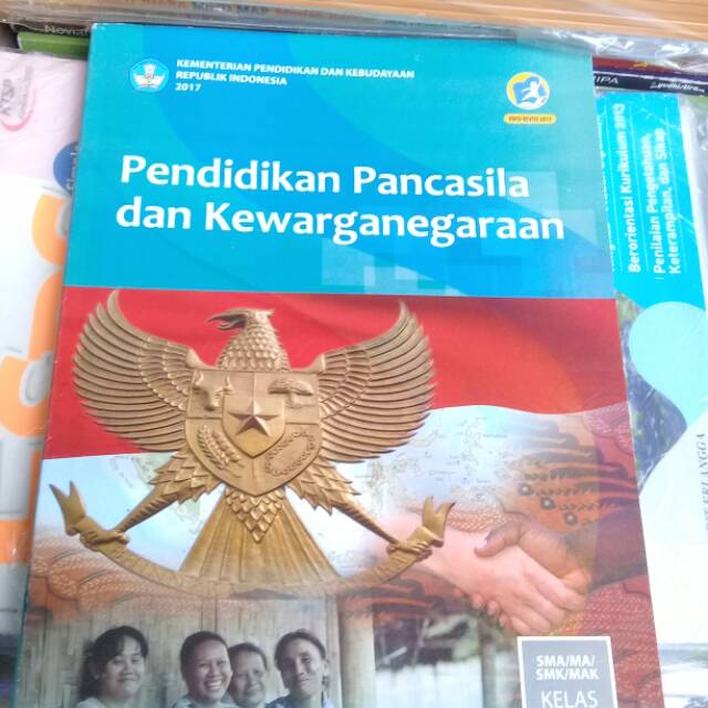 Pkn Kelas 11 SMA/MA K13.