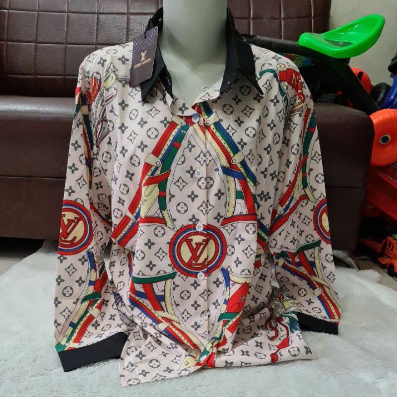 Kemeja wanita import lengan panjang LV bahan sifon premium quality warna krem