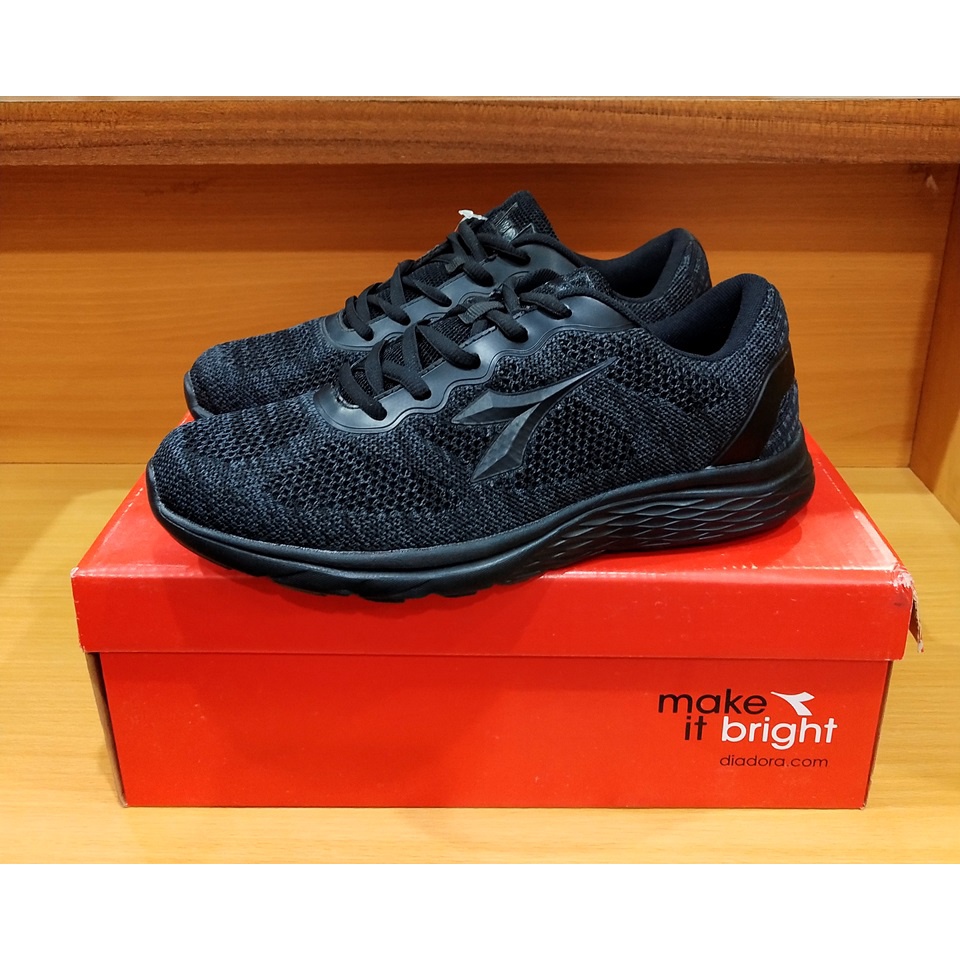 Sepatu Diadora Pria Olahraga Teofilo Terlaris