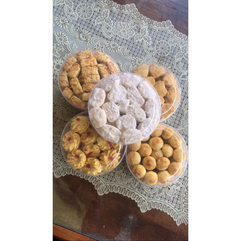 

READY KUE KERING LEBARAN