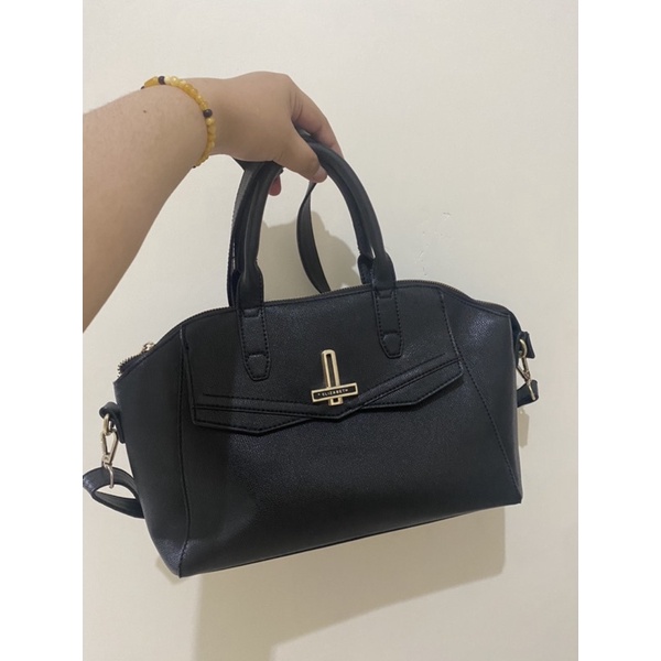 Tas Selempang Elizabeth Preloved