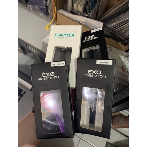 [READY STOCK] EXO OBSESSION BAEKHYUN BAMBI PHOTO PROJECTION KEYRING + pc