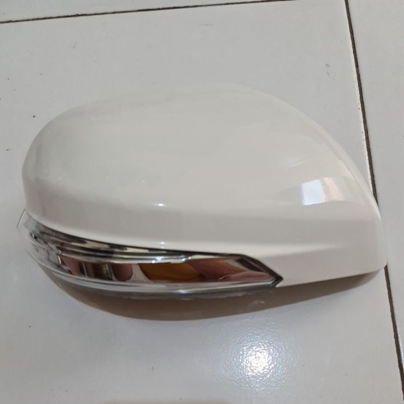 Cover+Lampu Sein Spion Avanza Veloz kanan