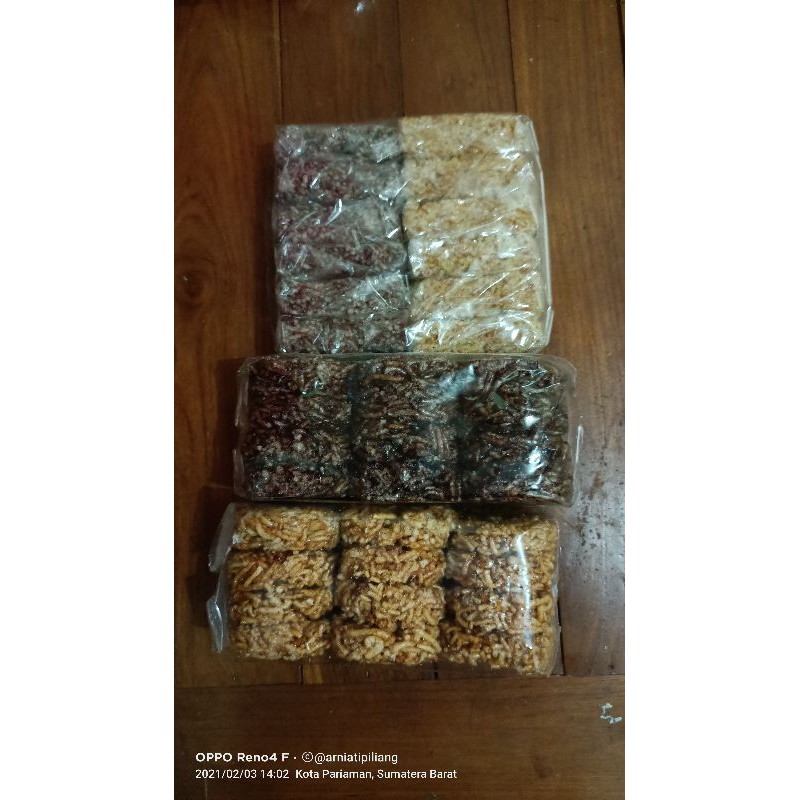 

Kipang Beras - Kipang Mie - Oleh Oleh Minang - Padang - Pariaman