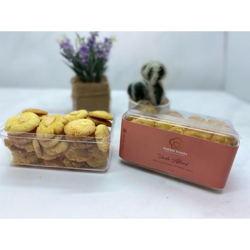 

Vanilla Almond / Kue Kering Lebaran / Idul Fitri / Cookie / Hampers / Butter Treats