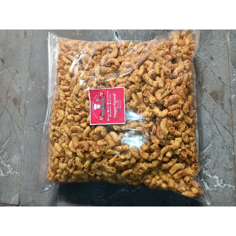 

makaroni pedas daun jeruk 1kg