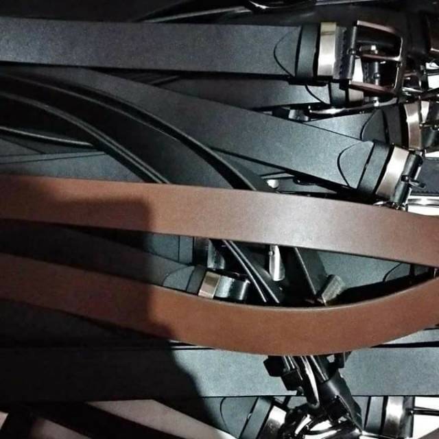 Ikat pinggang kulit sapi