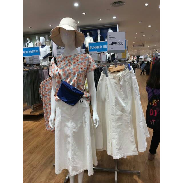 Rok panjang katun mermaid uniqlo