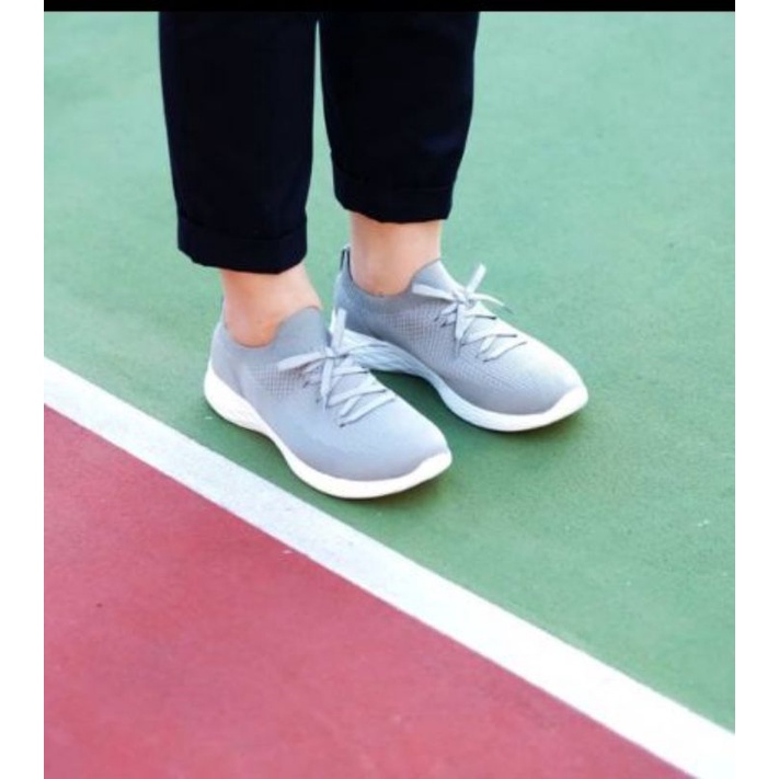 PROMO AKHIR TAHUN SEPATU SNEAKER FLAT WANITA KASOGI