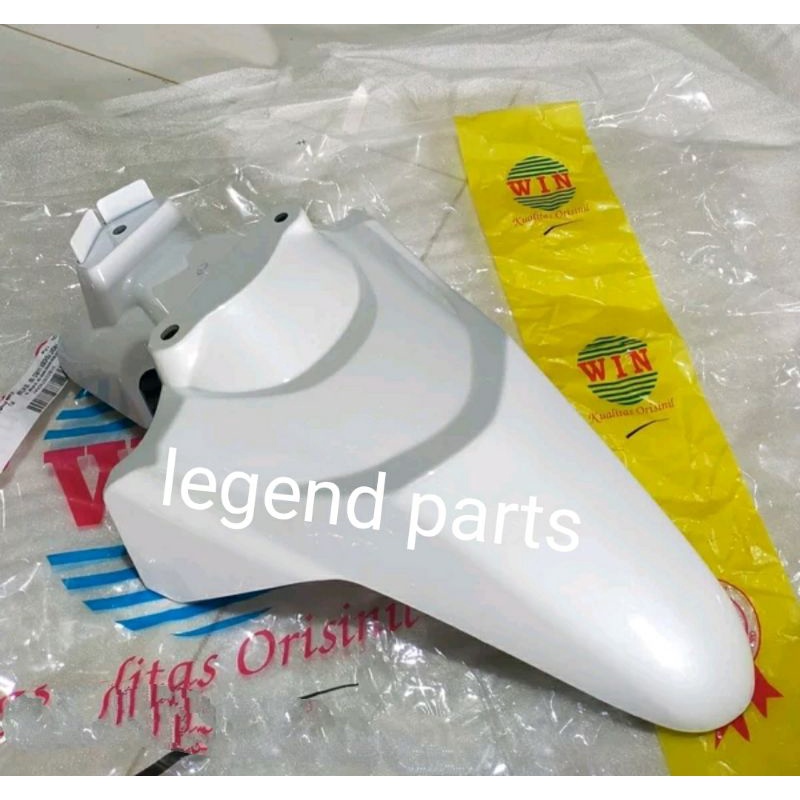 spakbor depan Honda beat karbu lama putih non ori