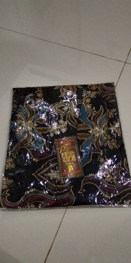 Blouse Batik Wanita Kantoran / Atasan Batik Wanita Terkini