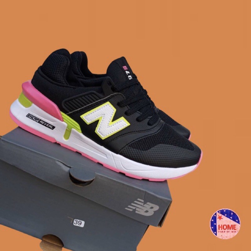 New Balance 975 Black Pink